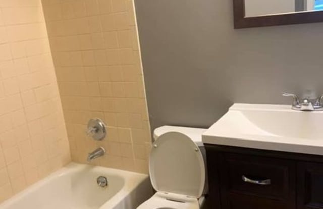 1700 Cokesbury Court - 10 photos photos