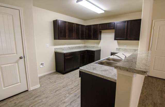 2053 Oakwood Forest Drive Gallery 3