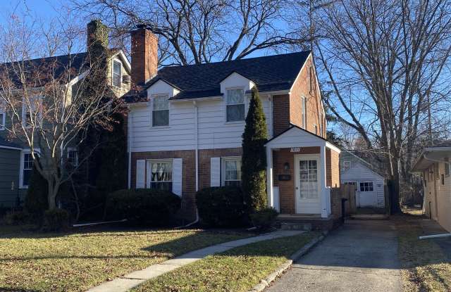 1611 Ferndale Place Gallery 1
