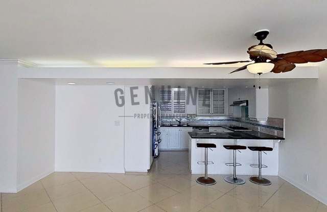 2Bd 2Ba Spacious Newport Bay Front Condo photos photos