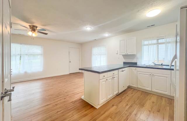 36 Fox Hill Dr Gallery 2