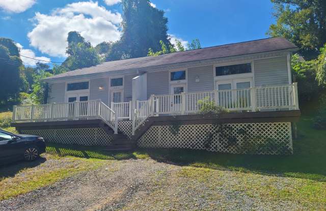 3 bed 2 bath duplex available 6/4/2026! photos photos 3 bed 2 bath duplex available 6/4/2026! photos photos