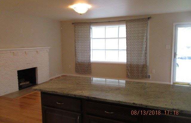 4707 Tamworth Ct Gallery 4
