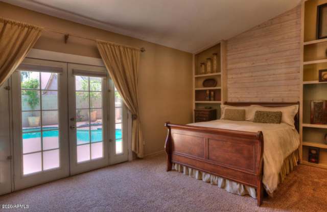 9075 E POINSETTIA Drive Gallery 4