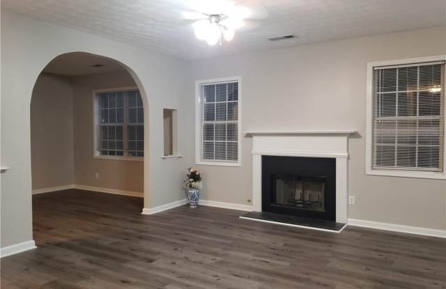 2024 Longmont Drive Gallery 2