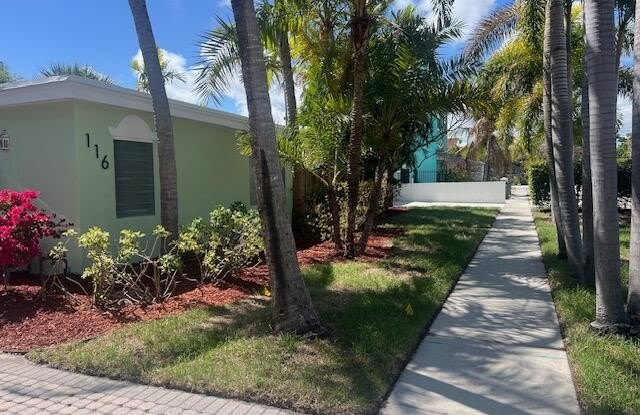 116 Mayfield Road unit: 3 photos photos