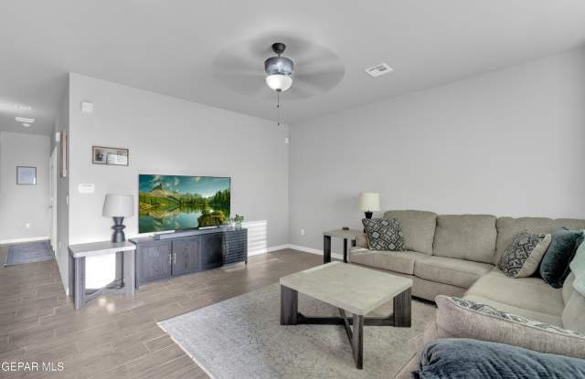 11352 Hidalgo Drive Gallery 3