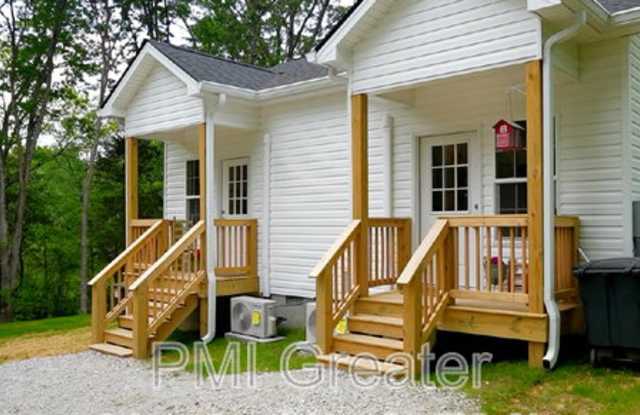 8055 Maple Street photos photos