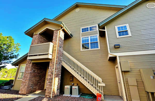 Fantastic Condo 2 Bed 2 Bath with Attached Garage in Littleton. photos photos