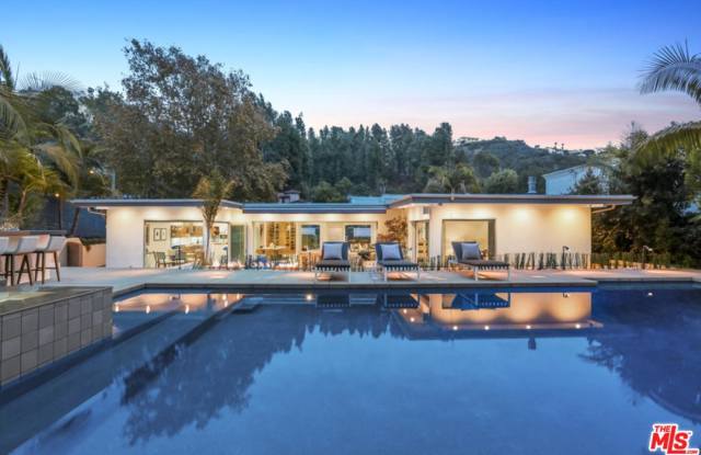 1259 ROSCOMARE Road Gallery 2