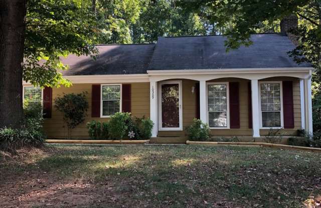 Adorable Ranch - 10309 Roundhouse Circle, Mint Hill, NC 28227
