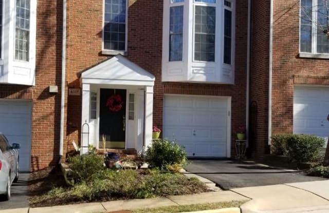 4007 PARK CHASE DRIVE - 4007 Park Chase Drive, Fair Oaks, VA 22030