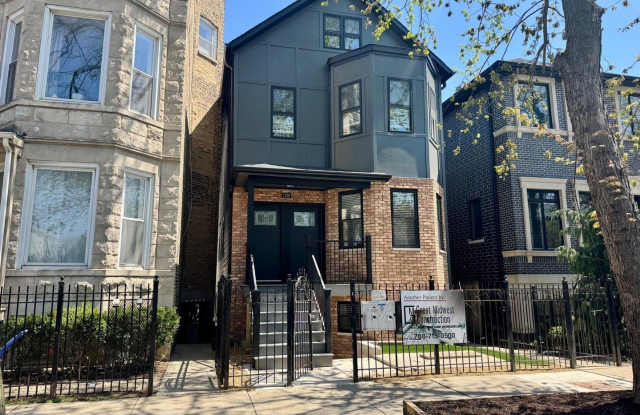 1709 N Maplewood Avenue photos photos