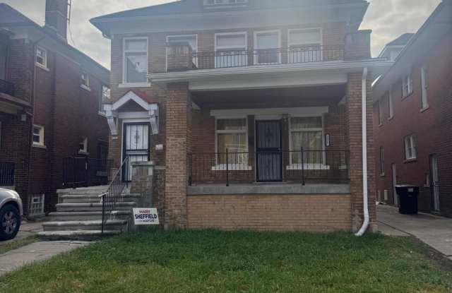 2925 Calvert Street photos photos