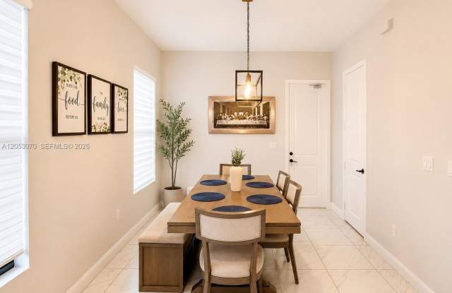 3258 W 99th Place, Hialeah, FL 33018 - 2028 Gallery 4