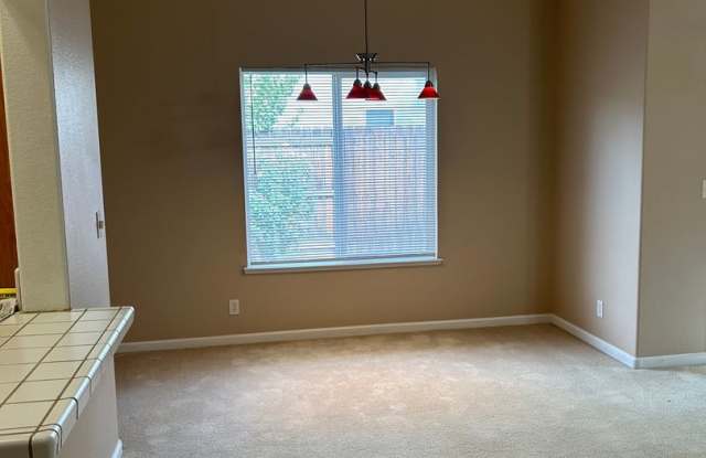 Home in Eaton Village! Gallery 4