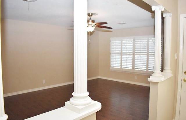 405 Crosstimber Drive Gallery 3