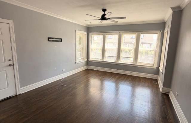 1220 S 59th Court Gallery 4
