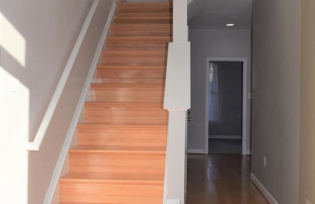 42523 MAGELLAN SQ Gallery 4