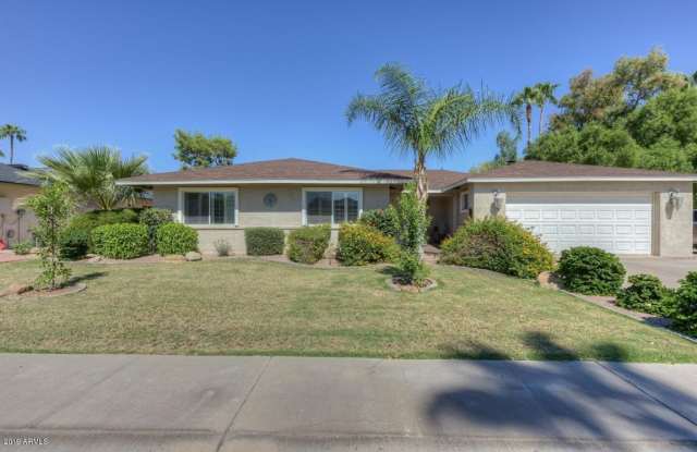 8324 E VIA DE LAS FLORES -- E - 8324 East via De Las Flores, Scottsdale, AZ 85258