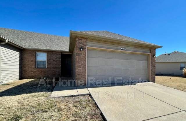 1042 N Oxford Dr photos photos