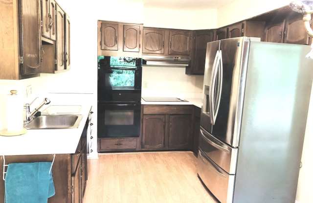 4506 HEREND PLACE Gallery 4