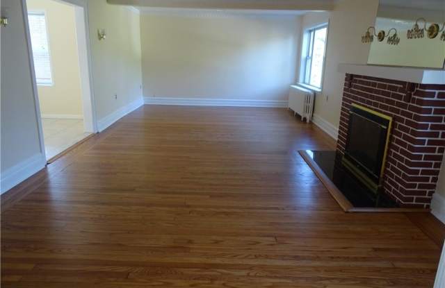 42 Harney Road Gallery 2