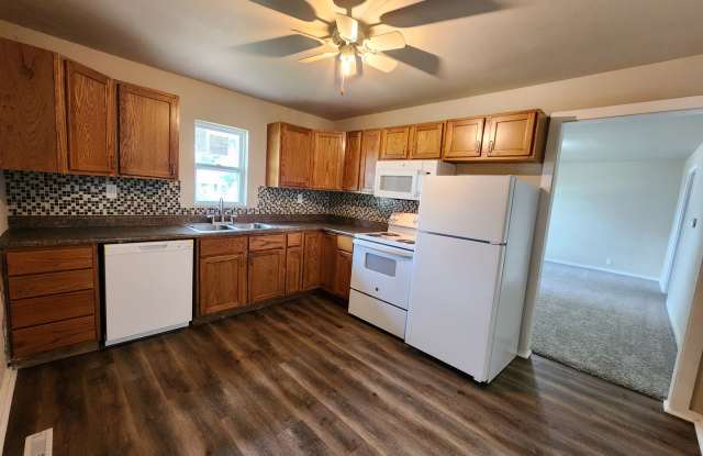 3 bedroom 1 bath home Gallery 3