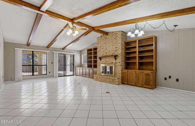 6429 AMPOSTA Drive Gallery 4