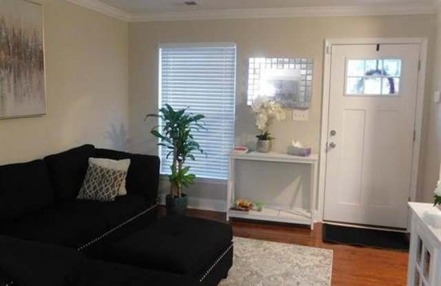 567 LANCASTER Place Gallery 3