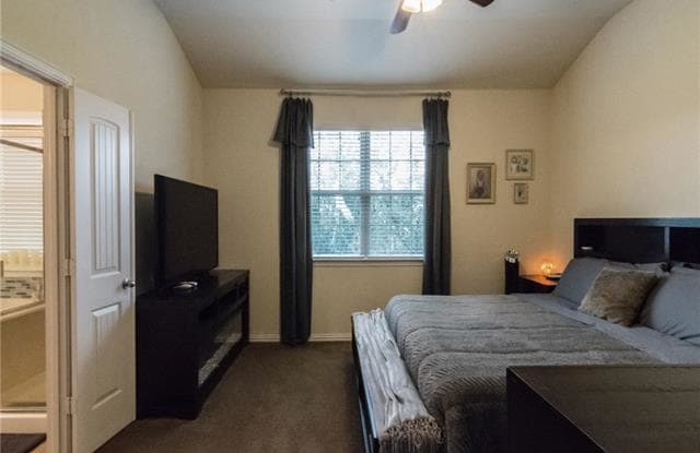 1955 Longmeadow Hill Drive - 1955 Longmeadow Hill Drive, Irving, TX 75063