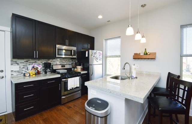 1501 West Superior St. photos photos