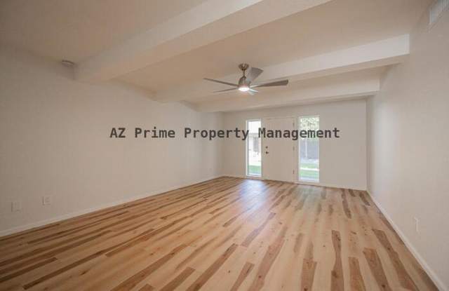 12828 North 113th Avenue Gallery 3