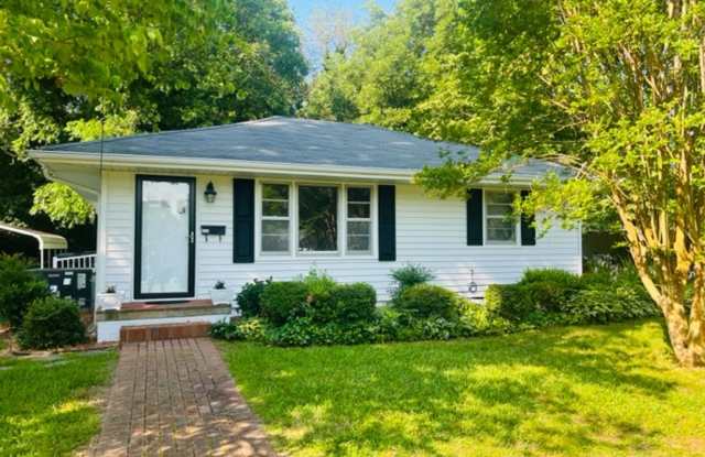 Charming two bedroom, 1 bath house in Burlington - 2510 Parrish Street, Burlington, NC 27215 Charming two bedroom, 1 bath house in Burlington - 2510 Parrish Street, Burlington, NC 27215