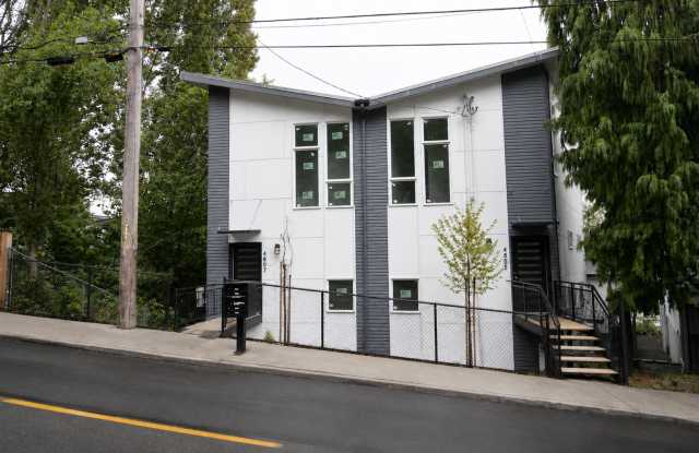 Modern West Seattle Townhome Across from Delridge Playfield photos photos