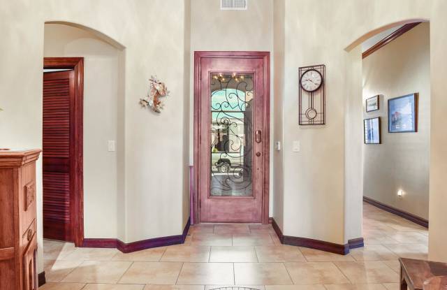3080 STORMY POINT Drive Gallery 4