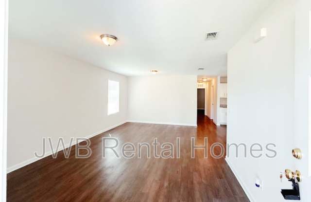6704 Elwood Ave Gallery 4