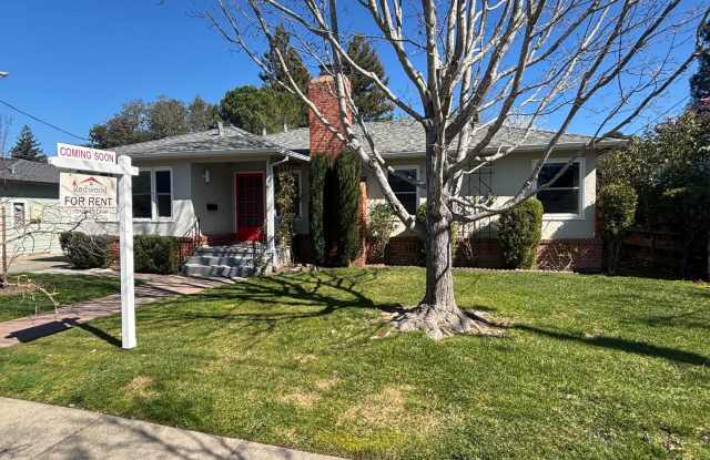 Beautifully Updated 3-Bedroom Home Next to Franklin Park photos photos