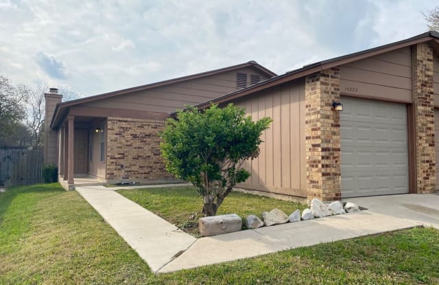 14535 Woods Hole Dr - 14535 Woods Hole Drive, San Antonio, TX 78233