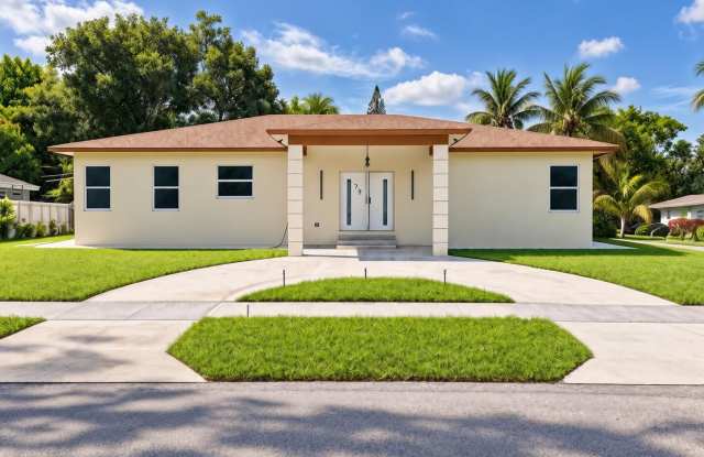 1720 NW 15TH Terrace Gallery 1