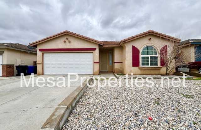 12261 Luna Rd. - 12261 Luna Road, Victorville, CA 92392