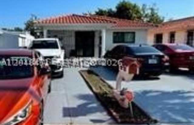 547 E 15th St photos photos