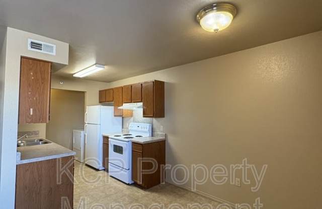 6400 Massard Road - 606 Gallery 3