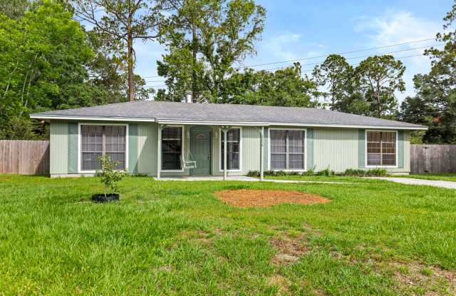 Nicely remodeled Northwood 4 bedroom 2 1/2 bath photos photos