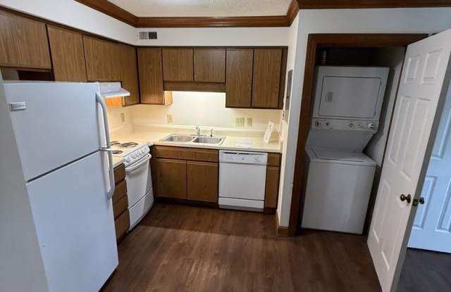 1 Bedroom 1 Bathroom Condo! Gallery 4