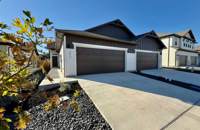 Want luxury living in the Far West ...Look no further...Amanda Park is it! photos photos