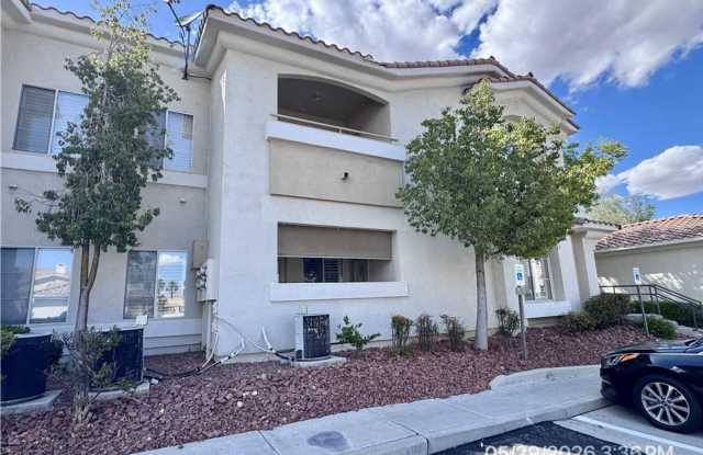 Resort-Style Red Bluffs Condo with Den, Walk-In Closets & Pool Access photos photos