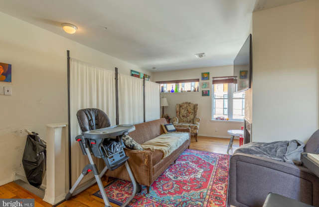 711 S 5TH STREET - 711 S 5th St, Philadelphia, PA 19147