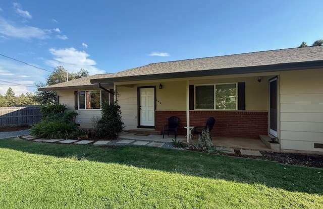 240 Scholtz Ave photos photos