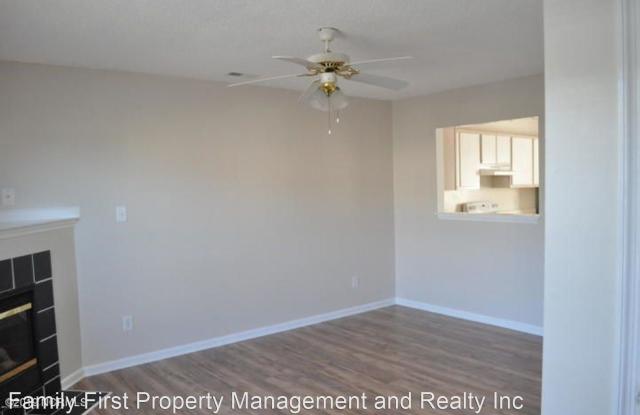108 Woodlake Court Gallery 2